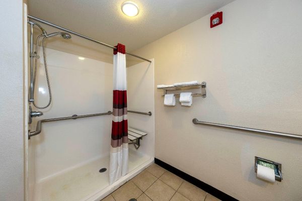 Hotel Red Roof Suites Biloxi